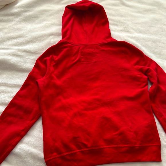 Brand Hollister
Size: Large
Color: Red
Zip up hoodie - Picture 3 of 4